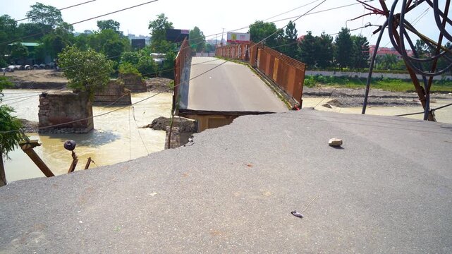 Earthquake shaking causing road split