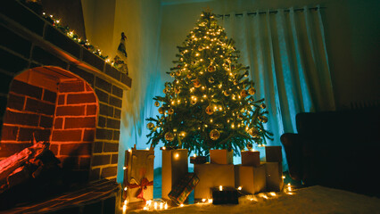 Living room with fireplace and Christmas tree decorated for the holidays