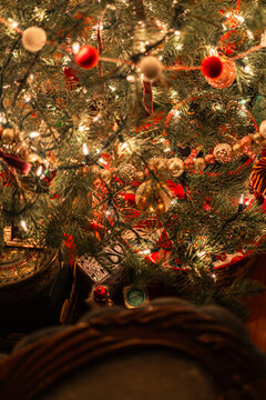 vintage and cozy christmas tree decorations