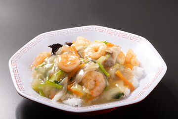 海老塩あんかけ丼（中華丼）