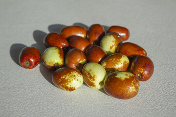 These are dates that are ripening red.
