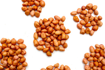 Raw peanuts with red skin