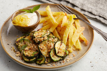 Fries with Zucchini and Basil