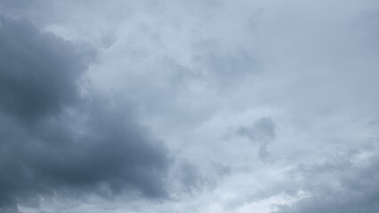 An Impressive and Dramatic Overcast Sky Filled with Rolling Clouds and Captivating Atmosphere