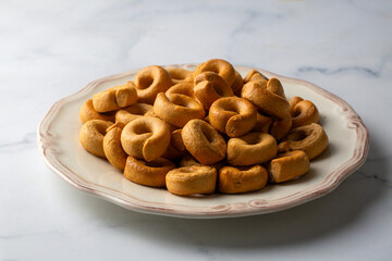 Taralli are toroidal Italian snack foods common in Southern Italy.