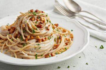 Vegan Spaghetti Carbonara