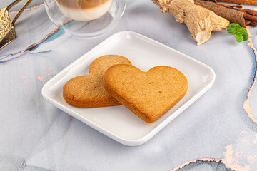 Sweet ginger cookies for snack