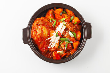 닭볶음탕은 닭고기를 토막 쳐서 양념과 물을 넣고 끓인 음식. 
Dakbokkeumtang is a dish made by boiling chicken pieces with seasoning and water.
