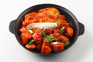 닭볶음탕은 닭고기를 토막 쳐서 양념과 물을 넣고 끓인 음식. 
Dakbokkeumtang is a dish made by boiling chicken pieces with seasoning and water.
