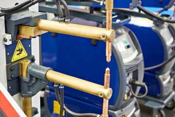 Spot welding machine