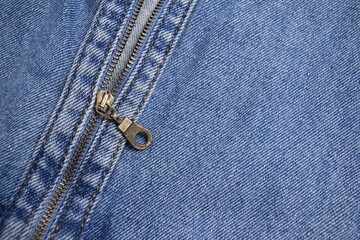 Blue jeans with zipper