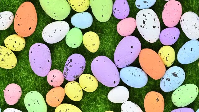 Video of Easter decorations with Easter eggs