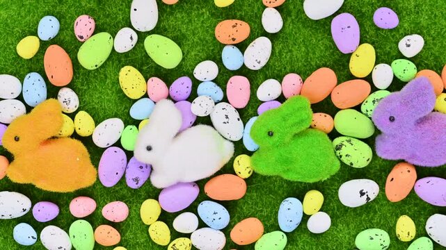 Video of Easter decorations with Easter eggs