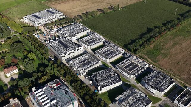 Cloud and Virtualization, large scale data center in Milan, Italy.