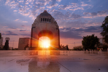 Obraz premium The Monument to the Revolution at sunset - Mexico City, Mexico