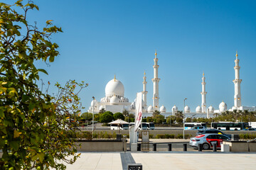 The majestic Sheikh Zayed Grand Mosque in Abu Dhabi, United Arab Emirates