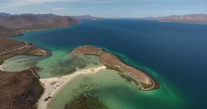 PLAYA EL REQUESON BAJA CALIFORNIA SUR MEXICO AGUAS CRISTALINAS HERMOSOS PAISAJES DEL DESIERTO CON EL MAR