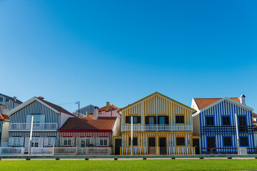 Casas típicas y playa de Aveiro en invierno, Traditional houses and Aveiro beach in winter