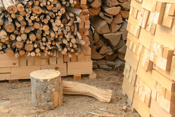 薪ストーブ用に貯めた薪