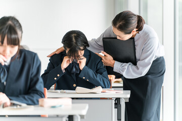 Cram school, school class, feeling unwell, worried high school girl, junior high school student, high school student, elementary school student