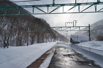 群馬県　雪に埋もれた土合駅
