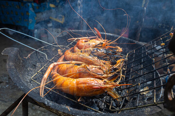 Giant river prawn shrimp grilled on fire