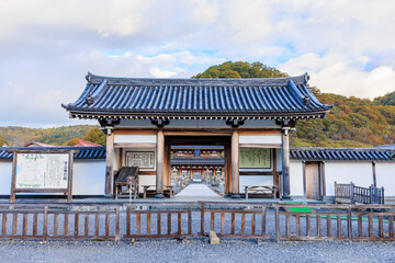 Obraz premium 秋の霊場恐山 恐山菩提寺 青森県むつ市 Autumn at the sacred Mount Osore. Bodaiji Temple. Aomori Pref, Mutsu City.