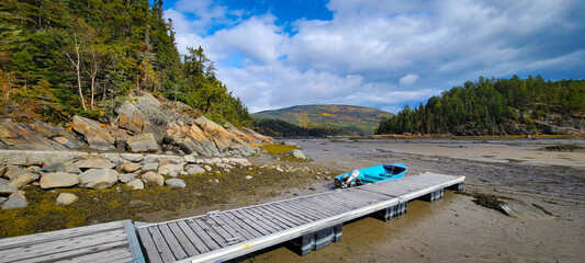 Baie des rochers à Saint Siméon, Québec, Canada © Brad Pict