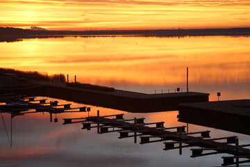 Morgenrot in der Lausitz am neue See - Landschaft nach dem Bergbau