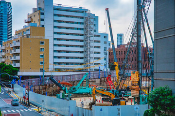 Naklejka premium A cityscape of moving crane at the under construction in Tokyo