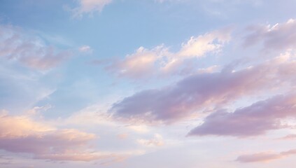 Obraz premium Softly Colored Cloudy Sky Backdrop, ideal for editorial layouts