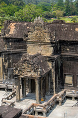 Vista aérea y puerta de entrada a Angkor Wat, Camboya
