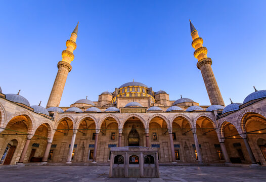 Grand dome and minarets of Suleymaniye Mosque in Istanbul, Turkey at sunset