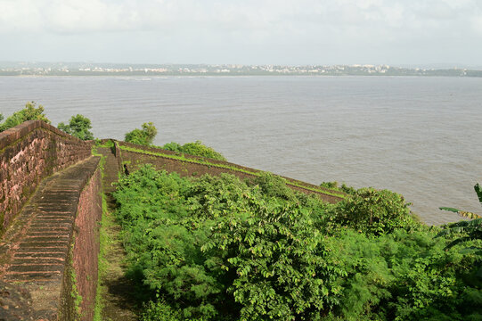 Aguada Fort is a built in 1612 along with a lighthouse, located on Sinquerim Beach in Goa, India, overlooking the Arabian Sea. The fort is a major tourist attraction.