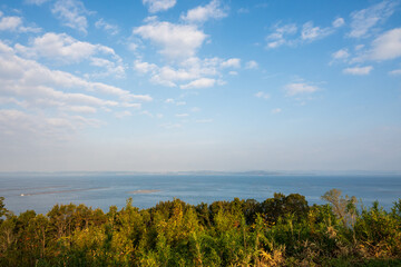 日本の瀬戸内海のとても美しい秋の風景