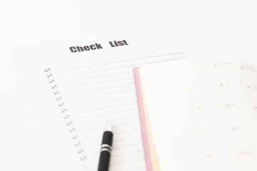 手帳とチェックリスト　白バック