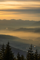 Obraz premium Sonnenuntergang Rennfeld - Hochsteiermark - Österreich - Saharastaub - Abendrot - Herbst