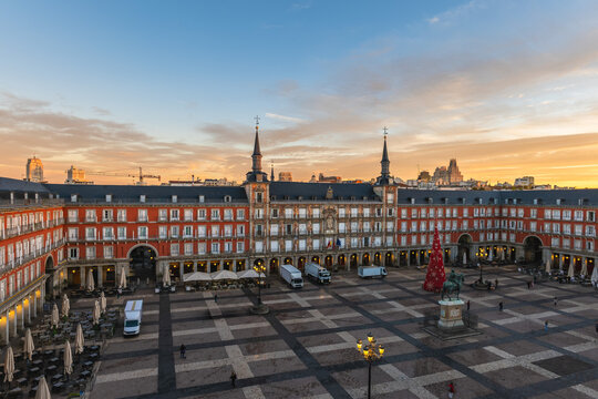 Mayor Plaza, main square, in Madrid, the capital of Spain at dawn