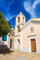 Die Kirche Santa Croce in Nocelle bei Positano an der Amalfiküste
