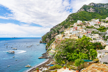 Blick auf Positano an der Amalfiküste in Italien