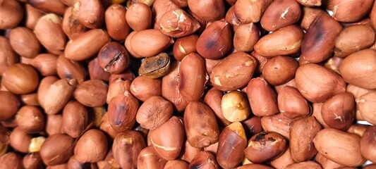 Roasted peanuts as a food ingredient