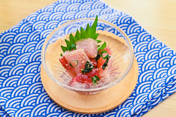 マグロのさしみ