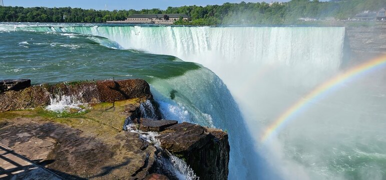 niagara falls canada