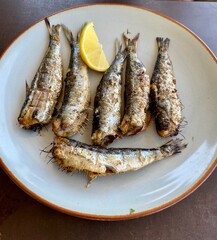 plate of fried sardines