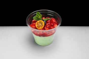 Strawberry delivery dessert transparent container