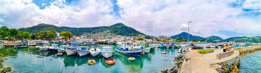 Obraz premium Panorama of tropical port pier in Angra dos Reis Brazil.