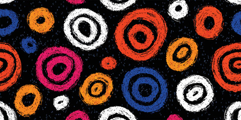 Sfondo astratto con cerchi colorati e disegnati a mano su sfondo nero, design moderno e vivace.