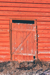 A summer barn door at Fløytensetra of the Totenåsen Hills.
