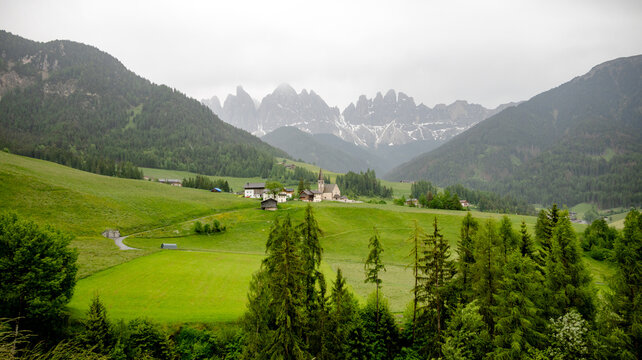 Santa Maddalena Church and Odle Range in Val di Funes