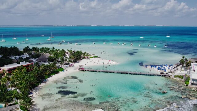 Playa Norte Isla Mujeres, Drone. 